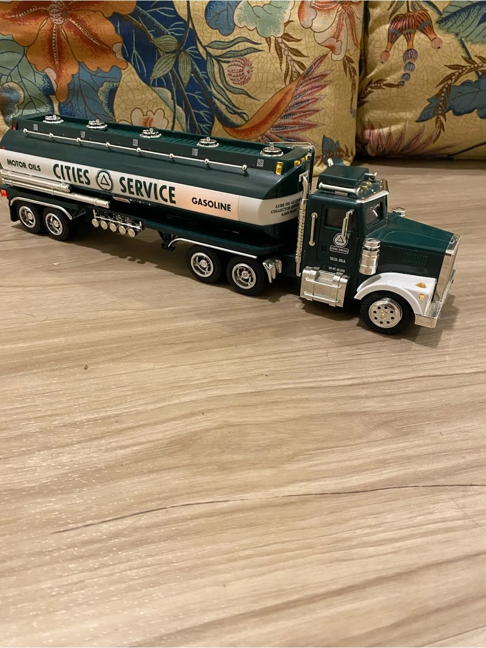 Truck makes Josue